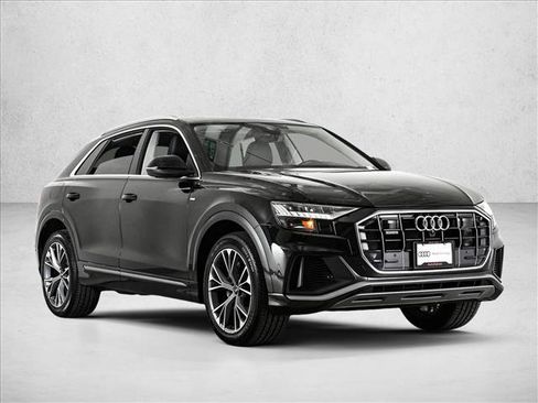 Used 2023 Audi Q8 Premium Plus w/ Premium Plus Package AWD/4WD image 3