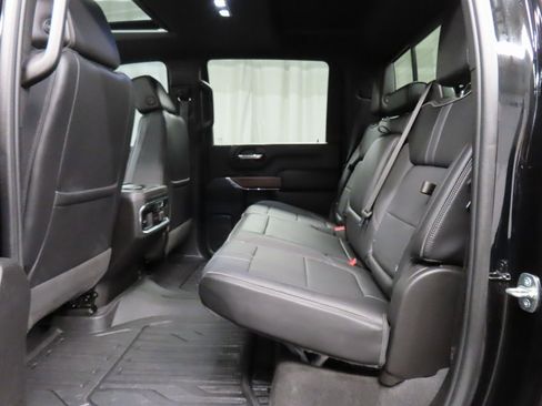 Used 2023 Chevrolet Silverado 3500 High Country w/ Z71 Off-Road Package image 10