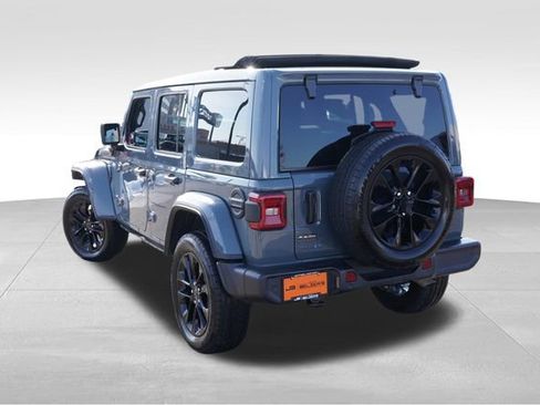 Certified 2025 Jeep Wrangler Unlimited Sahara w/ Safety Group image 8