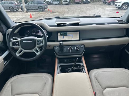 Used 2024 Land Rover Defender 110 S AWD/4WD image 33