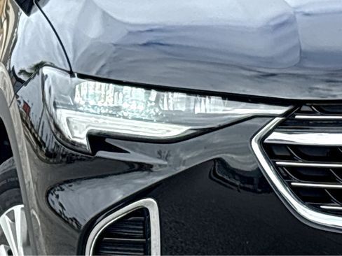 Used 2022 Buick Envision Preferred image 16