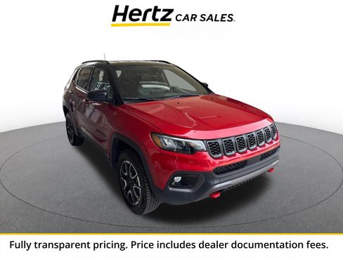 Used 2025 Jeep Compass Trailhawk AWD/4WD image 1
