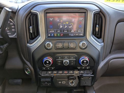 Used 2021 GMC Sierra 2500 Denali image 22