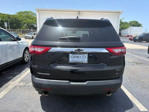 Used 2021 Chevrolet Traverse LT FWD image 7