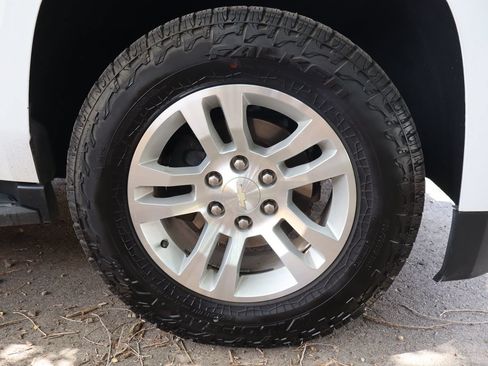 Used 2020 Chevrolet Tahoe LT AWD/4WD image 45