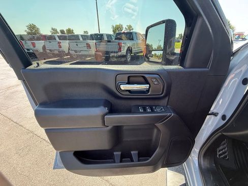 Used 2024 Chevrolet Silverado 2500 Custom w/ Custom Value Package AWD/4WD image 9