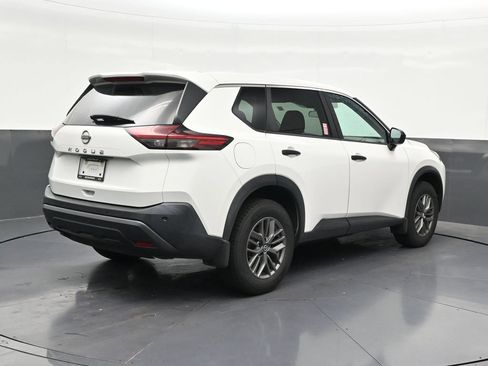 Used 2021 Nissan Rogue S FWD image 5