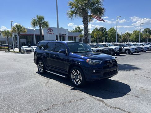 Used 2022 Toyota 4Runner TRD Sport w/ Technology Package RWD image 2