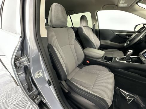 Used 2024 Subaru Outback Premium AWD/4WD image 27