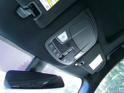 Used 2019 Lincoln MKC Reserve w/ MKC Technology Package FWD image 25
