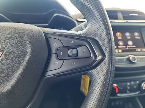 Used 2023 Chevrolet TrailBlazer LS image 24