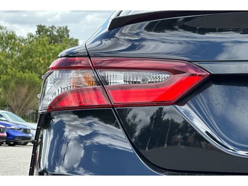 Used 2021 Toyota Camry SE FWD image 46