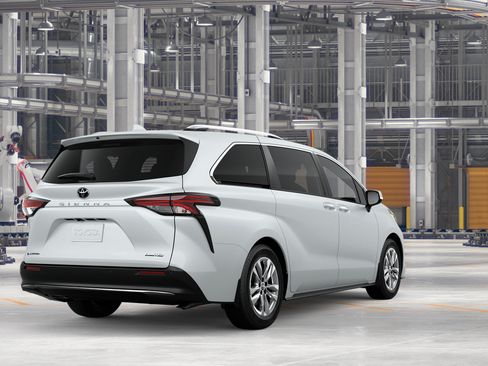 New 2026 Toyota Sienna Limited AWD/4WD image 9