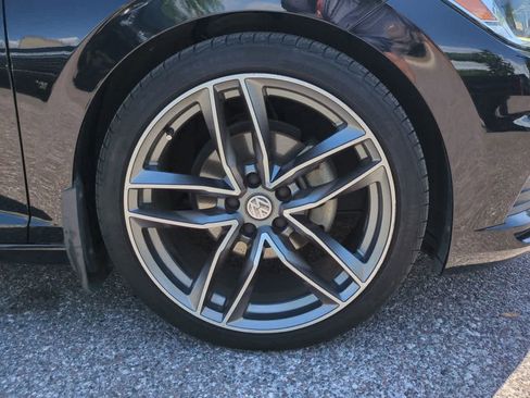 Used 2019 Volkswagen Jetta SEL w/ Cold Weather Package FWD image 11