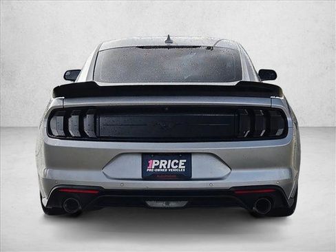 Used 2020 Ford Mustang Premium image 6