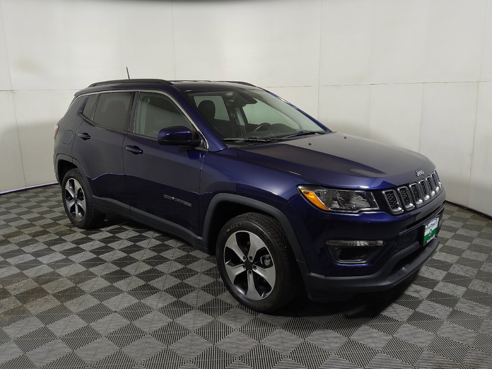 Used 2018 Jeep Compass Latitude w/ Cold Weather Group AWD/4WD image 13