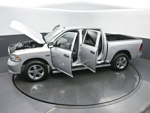 Used 2018 RAM 1500 Express w/ Express Value Package AWD/4WD image 61