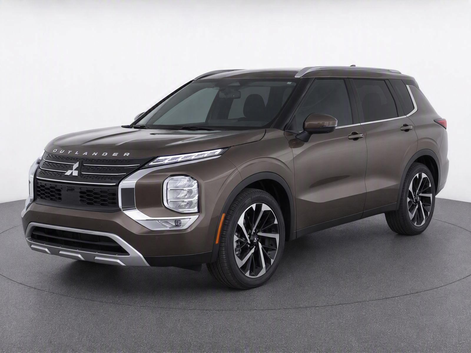 Used 2022 Mitsubishi Outlander SEL FWD image 2