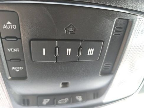 Used 2025 Dodge Durango GT AWD/4WD image 29