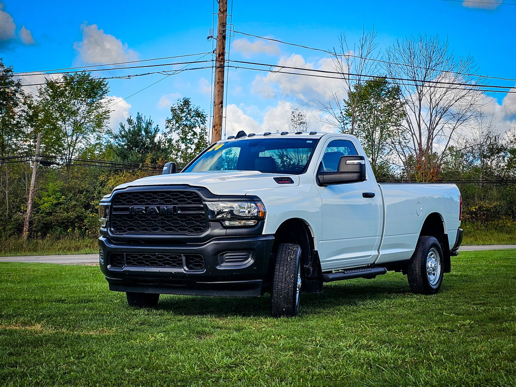 Used 2024 RAM 2500 Tradesman AWD/4WD image 9