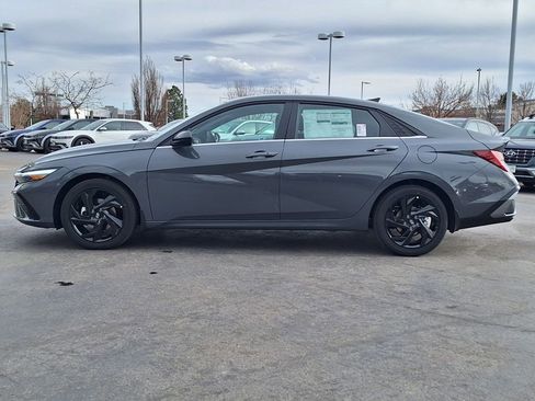 New 2026 Hyundai Elantra SEL Sport image 6