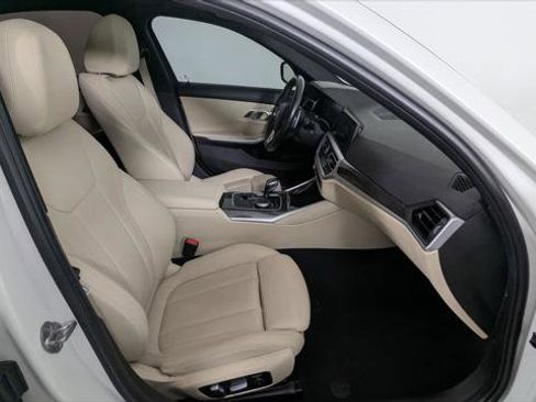 Used 2020 BMW 330i Sedan w/ Convenience Package image 24