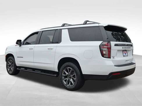 Used 2024 Chevrolet Suburban Z71 w/ Luxury Package AWD/4WD image 8