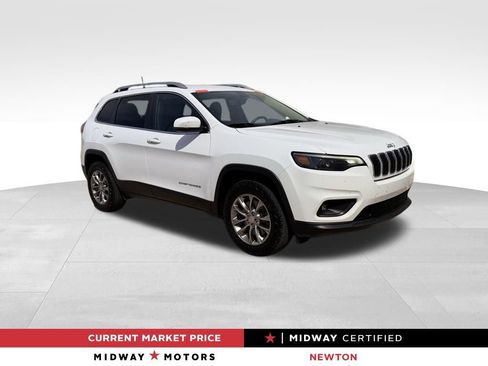 Used 2019 Jeep Cherokee Latitude Plus w/ Comfort/Convenience Group AWD/4WD image 1