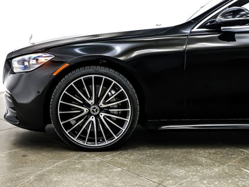 Used 2022 Mercedes-Benz S 580 4MATIC Sedan image 11