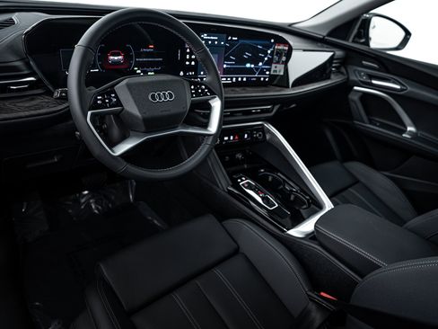 New 2025 Audi Q5 Premium Plus image 9