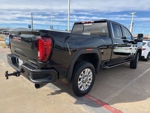 Used 2023 GMC Sierra 2500 Denali image 8