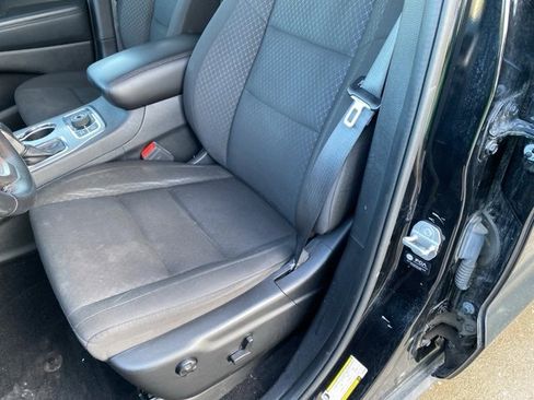 Certified 2021 Jeep Grand Cherokee Laredo image 18