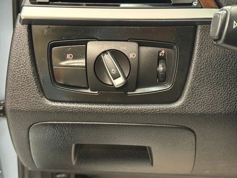 Used 2013 BMW 328i xDrive Sedan AWD/4WD image 27