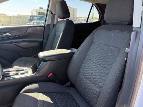 Used 2020 Chevrolet Equinox LT AWD/4WD image 17