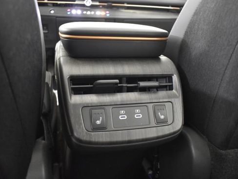 Certified 2025 Nissan Ariya AWD image 30