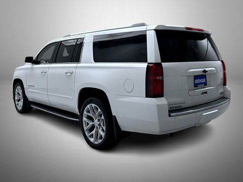 Used 2018 Chevrolet Suburban Premier image 7