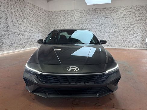 New 2026 Hyundai Elantra Blue image 2