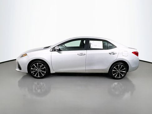 Used 2019 Toyota Corolla SE image 9