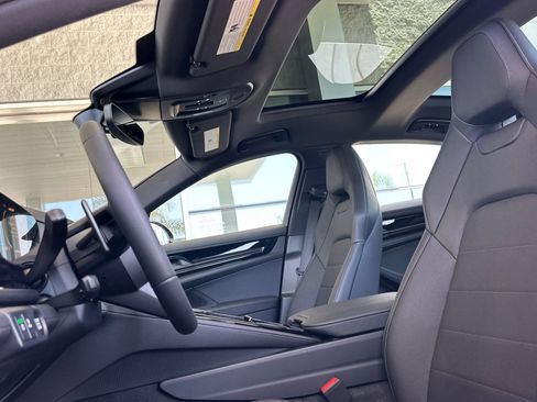 New 2026 Porsche Panamera image 5
