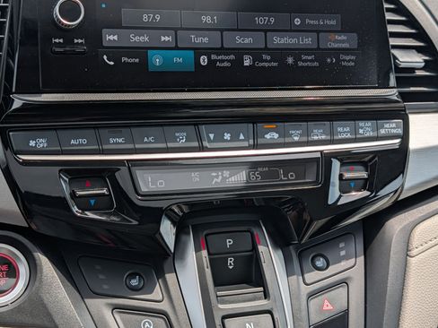 Used 2025 Honda Odyssey EX-L image 23