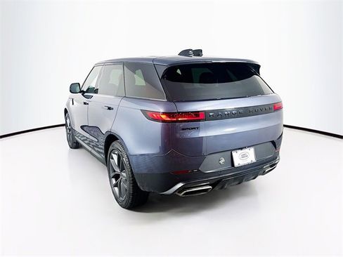 Used 2024 Land Rover Range Rover Sport SE image 7