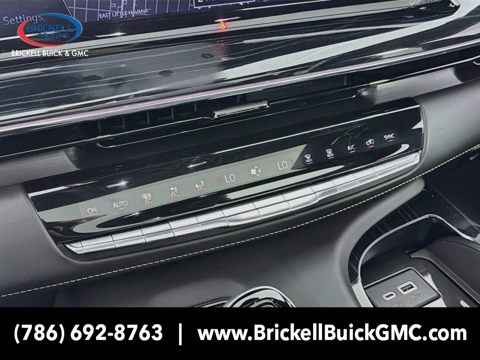 Used 2023 Cadillac Escalade ESV V AWD/4WD image 37