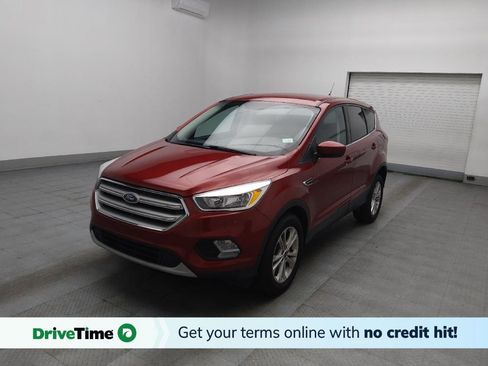 Used 2019 Ford Escape SE image 1