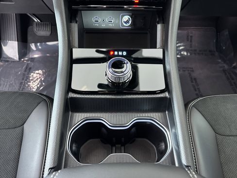 New 2025 Jeep Grand Cherokee Altitude image 24