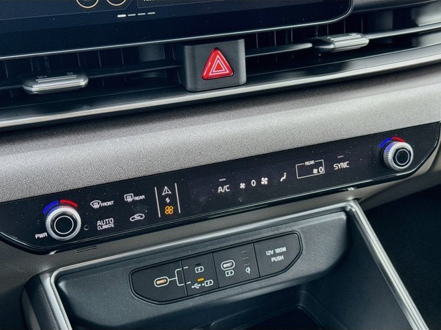 Certified 2026 Kia Carnival EX FWD image 16