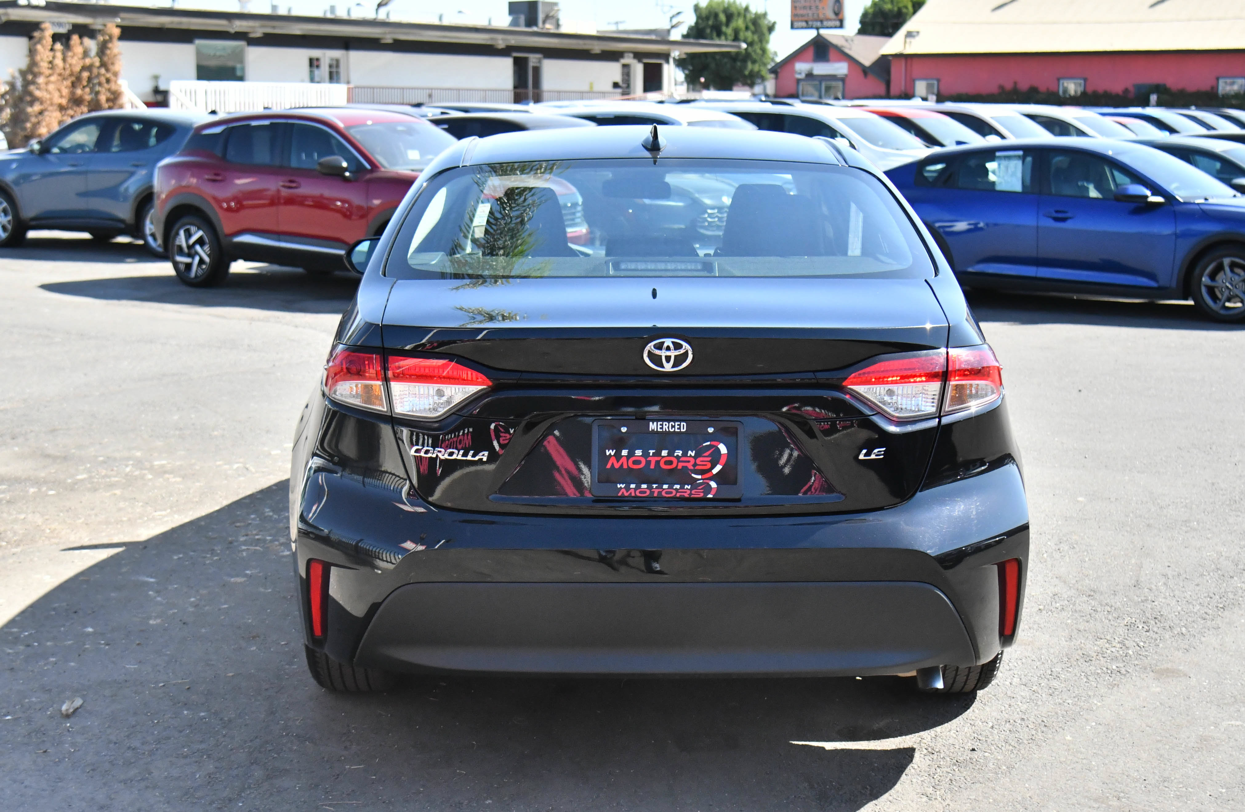 Used 2025 Toyota Corolla LE FWD image 7