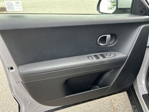 New 2025 Hyundai Ioniq 5 SEL image 17