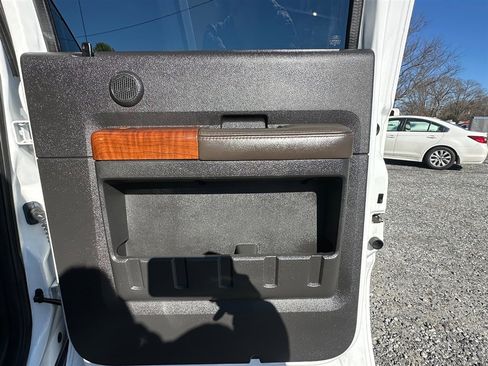 Used 2015 Ford F250 King Ranch image 29