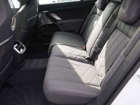 Used 2025 BMW 760i xDrive 760i xDrive Sedan AWD image 12