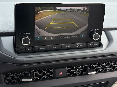 Used 2025 Honda Accord SE image 15